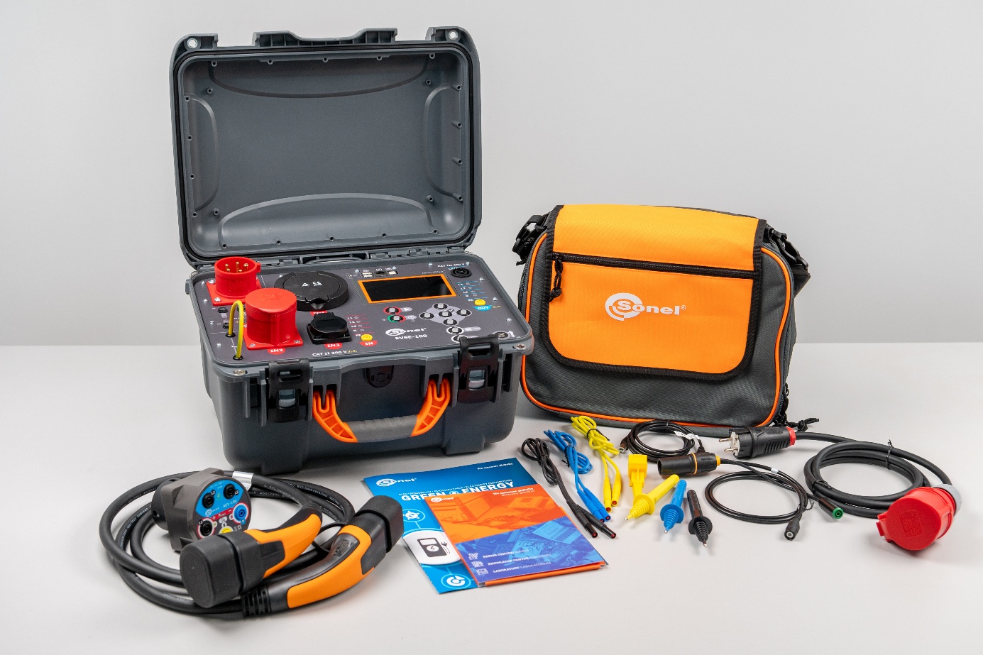 Sonel EVSE-100 – standard accessories included