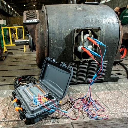 Micro-ohmmeters measuring low resistances and preventing failures